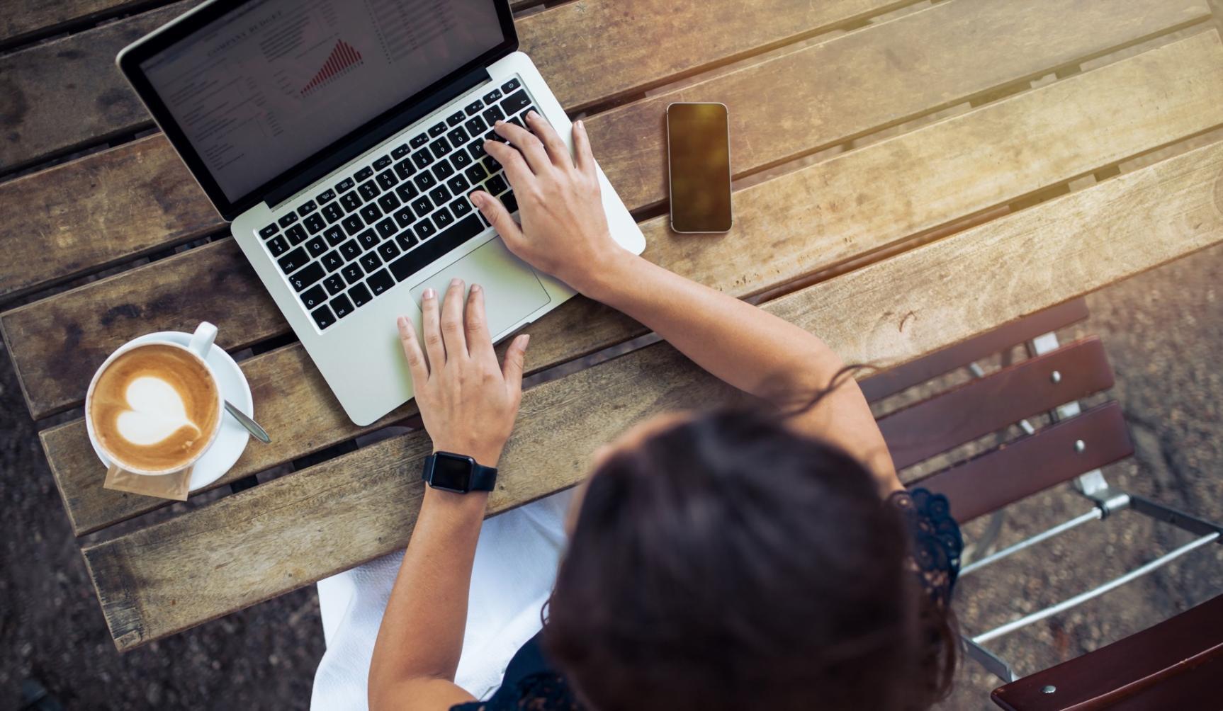 Διαδικασία μάθησης μέσω πραγματικών παραδειγμάτων χρηματοοικονομικής ανάλυσης